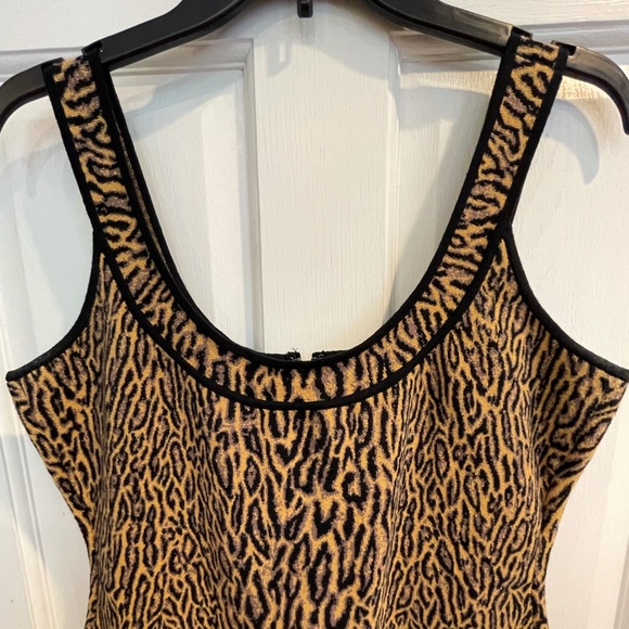 - BCBG Leopard print Body-con Dress size large - Picture 4 of 9